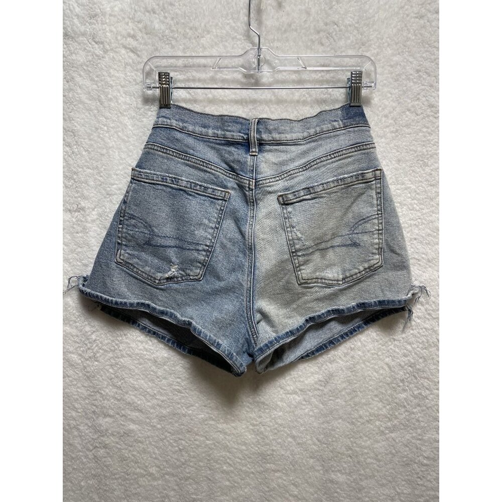 American Eagle 90's Boyfriend Short Denim Light Wash Size 12 Stretch Distressed - Picture 4 of 8